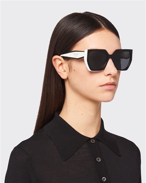 Slate Gray Lenses Sunglasses With The Prada Logo 